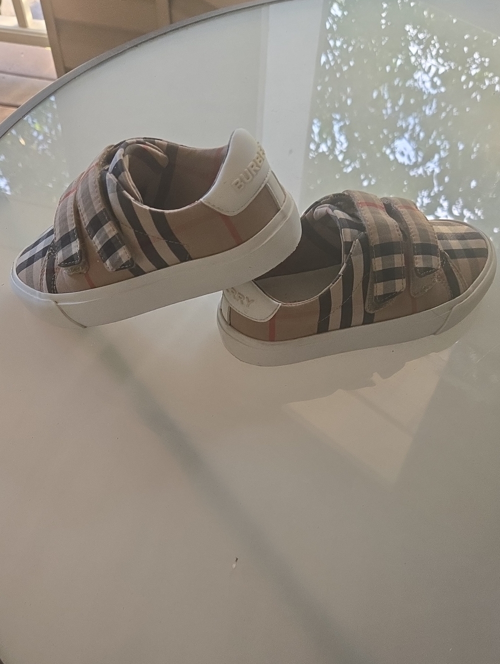 Burberry Kids Plaid Velcro Sneakers in Beige and Black Toddler Size 27.